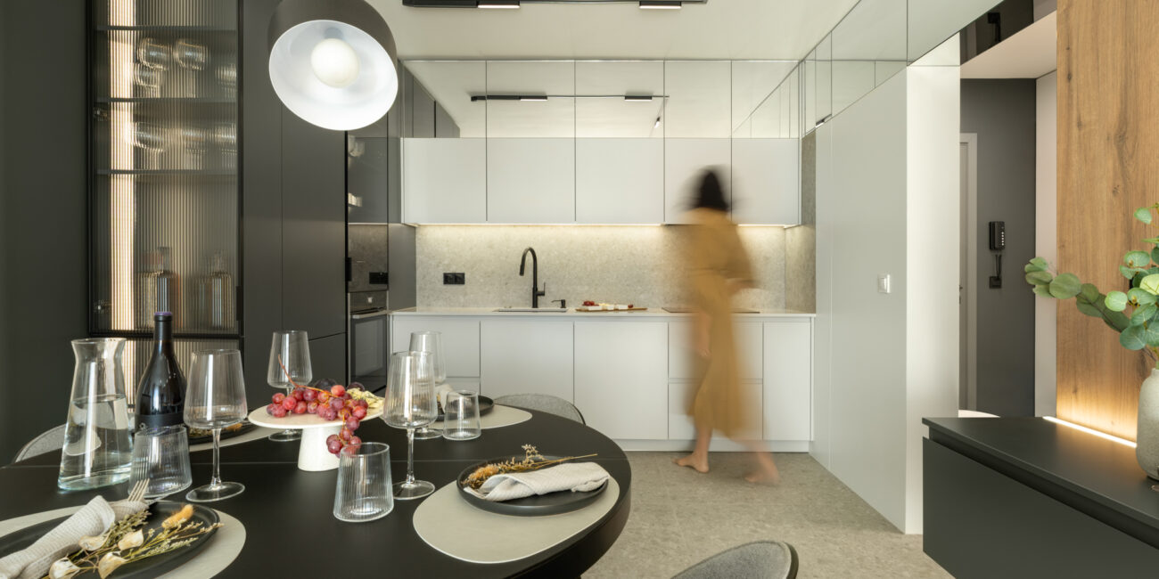 Кухня от MDF боя в светли тонове