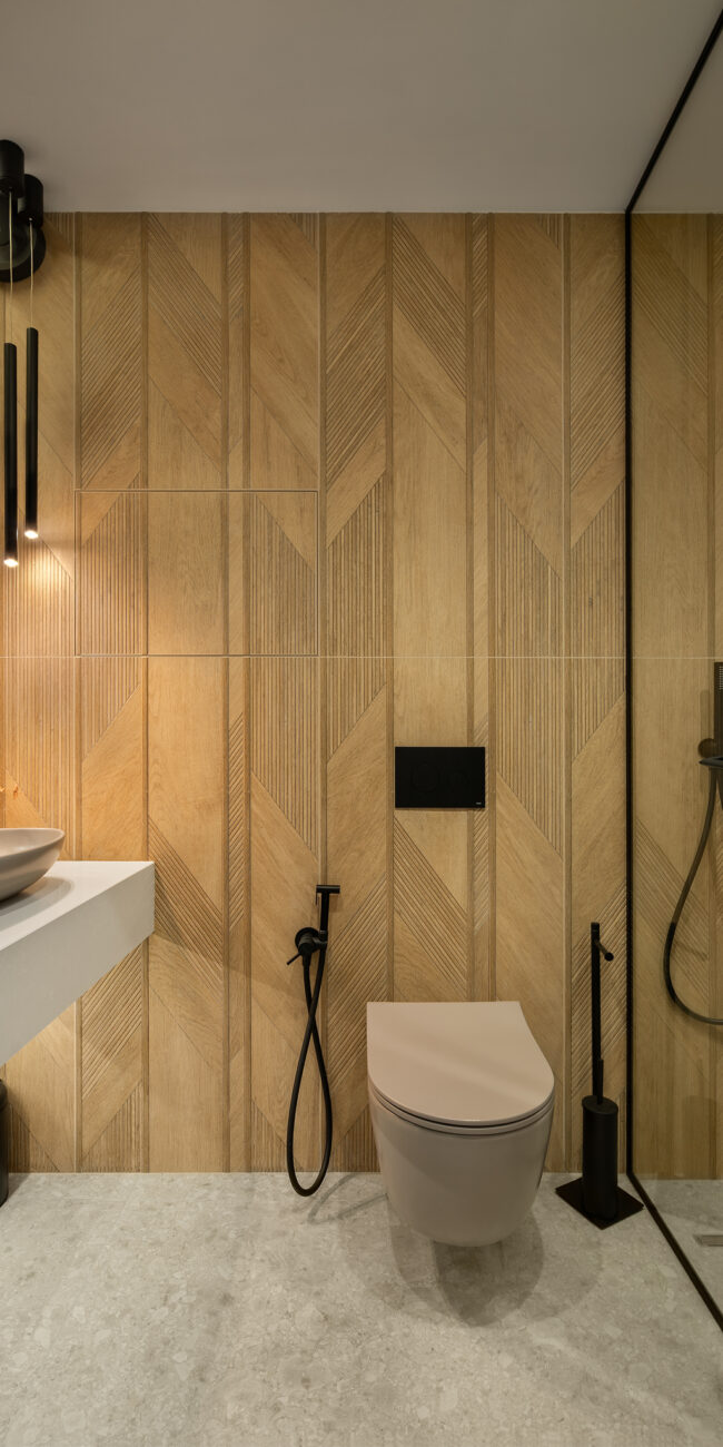 Баня с акцентно осветление